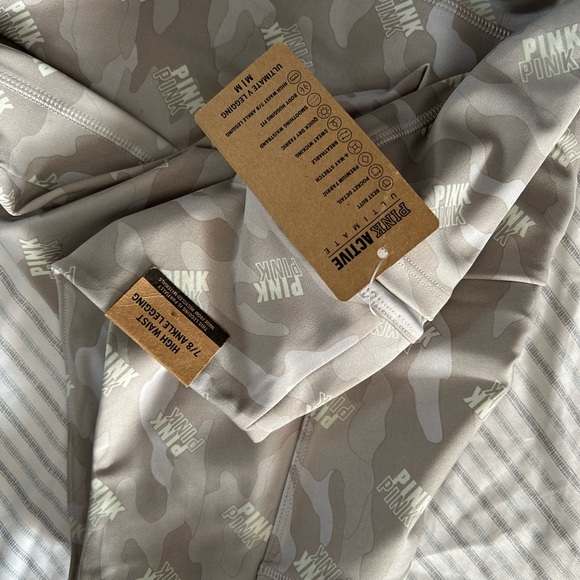 Victoria secret leggings - Picture 4 of 4